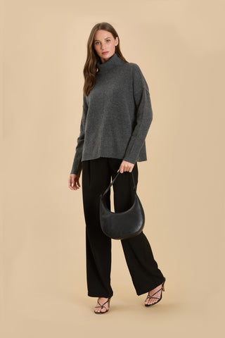 BLACK PLEATED TROUSERS