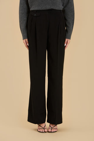 BLACK PLEATED TROUSERS